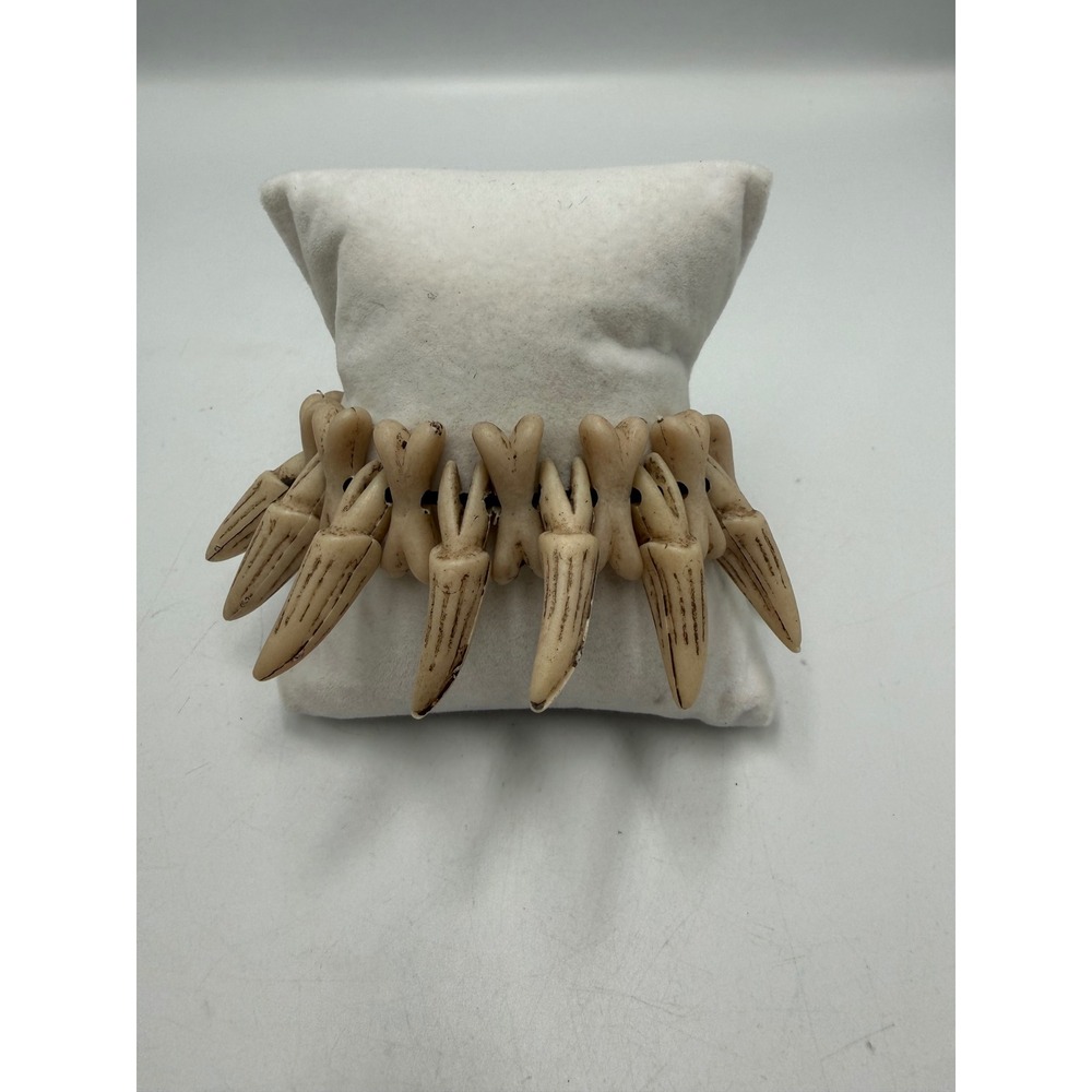 Faux Bone and Claw Stretch Bracelet Cream Antiqued Costume Jewelry
